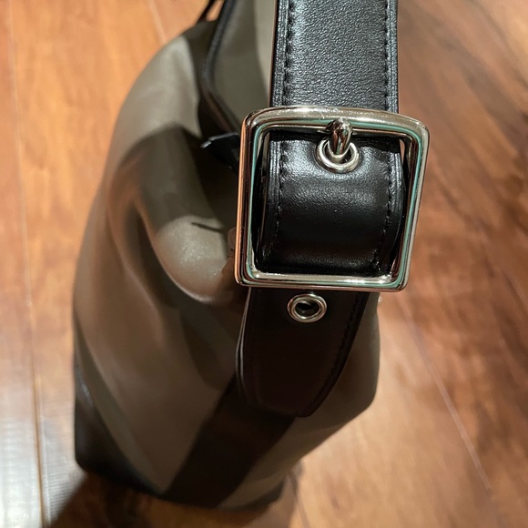 Coach Purse - Picture 7 of 14